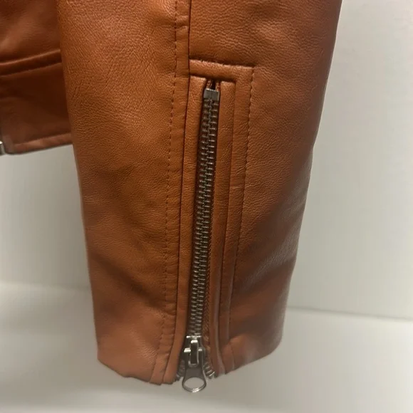 Faux leather jacket - Picture 4 of 5